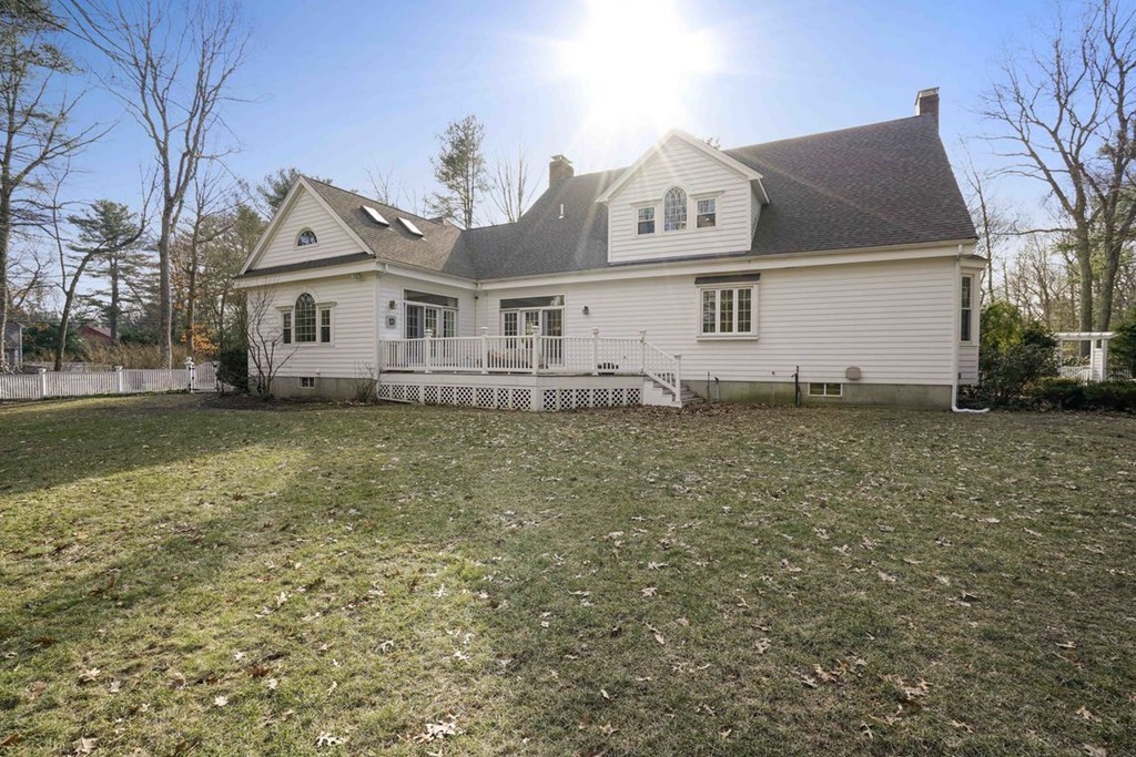 12 Fieldstone Path Walpole, MA 02081 - Photo 5 of 29 Gallery Image 5