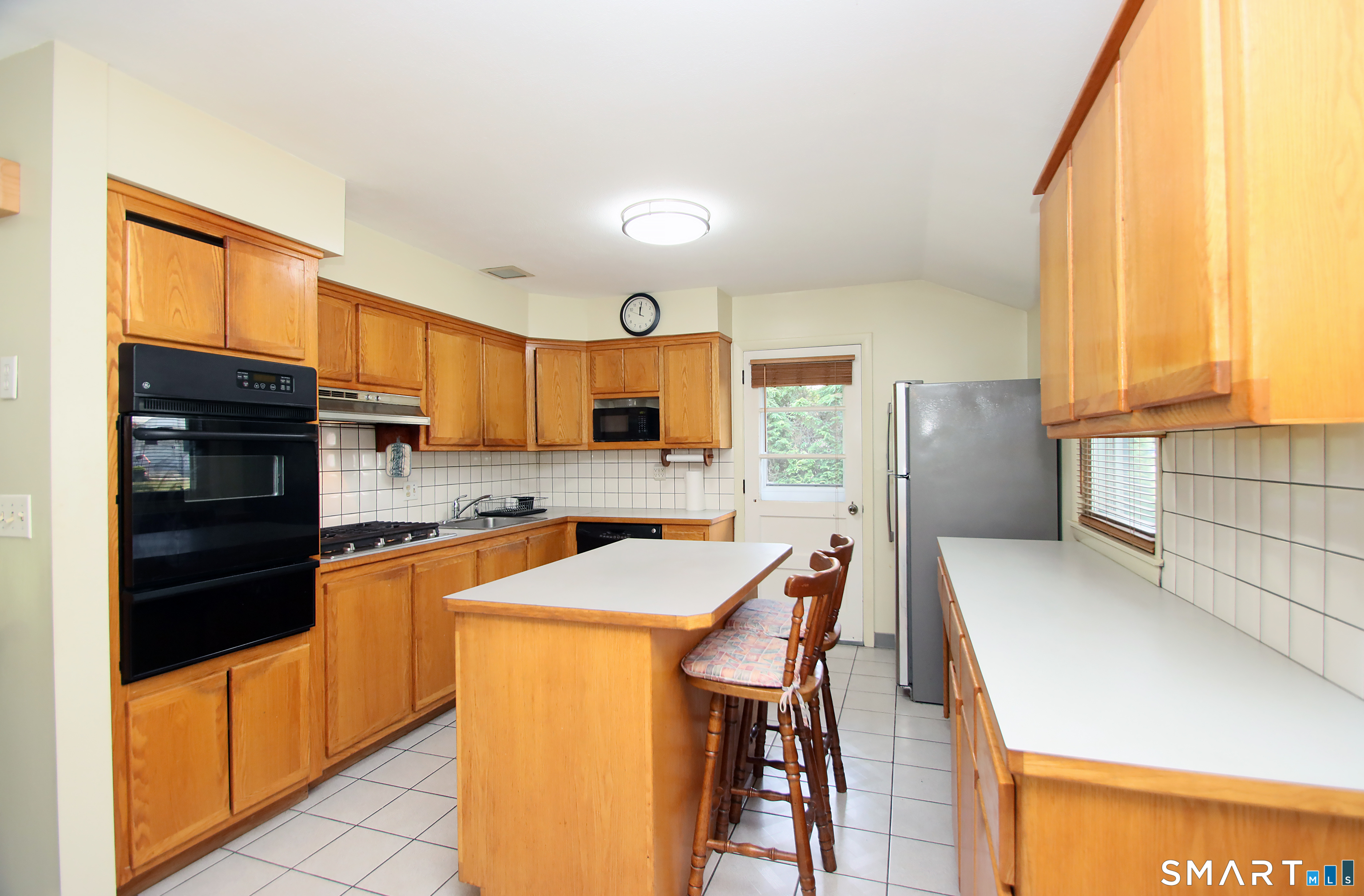 57 Grande Road East Hartford, CT 06118 - Photo 5 of 22