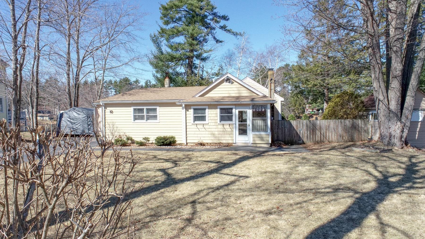 10 Dulcies Point Road Kingston, NH 03848 - Photo 4 of 39
