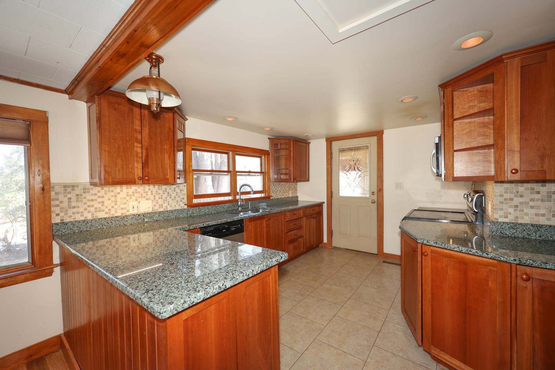 10 Dulcies Point Road Kingston, NH 03848 - Photo 7 of 39