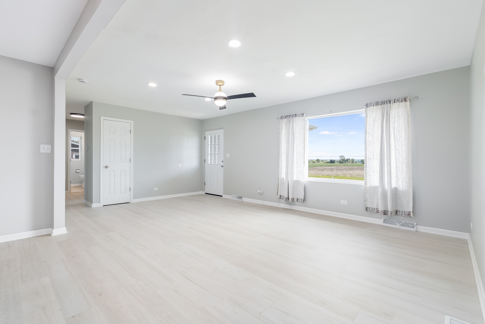 1503 Rickey Drive Joliet, IL 60433 - Photo 7 of 26