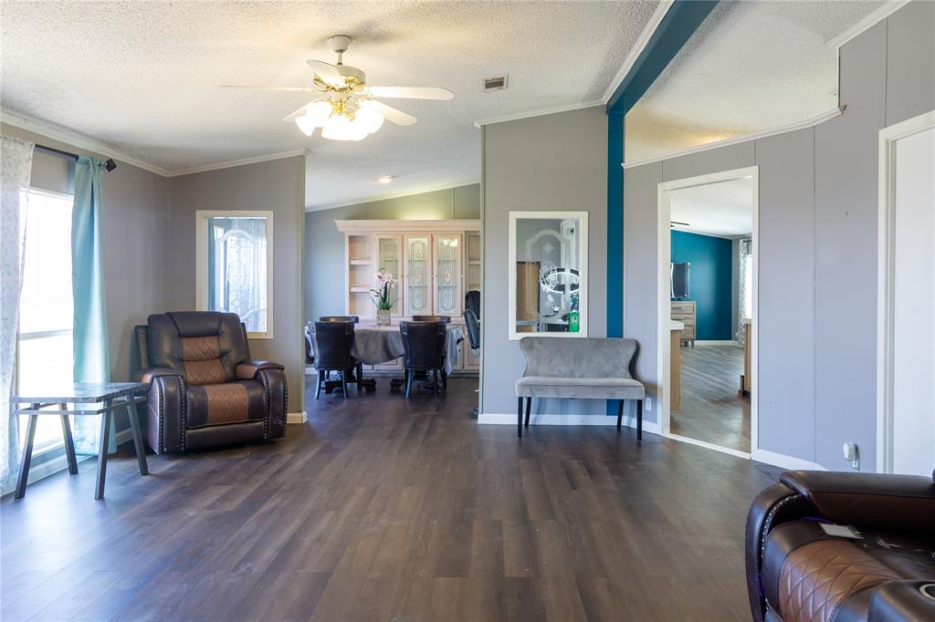 103 Cloudberry Lane Elgin, TX 78621 - Photo 4 of 18