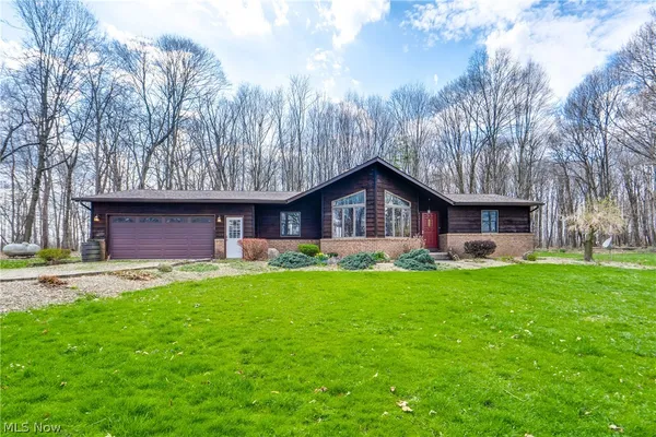 $599,900 | 3001 Ben Fulton Avenue Northwest, North Lawrence, OH 44666