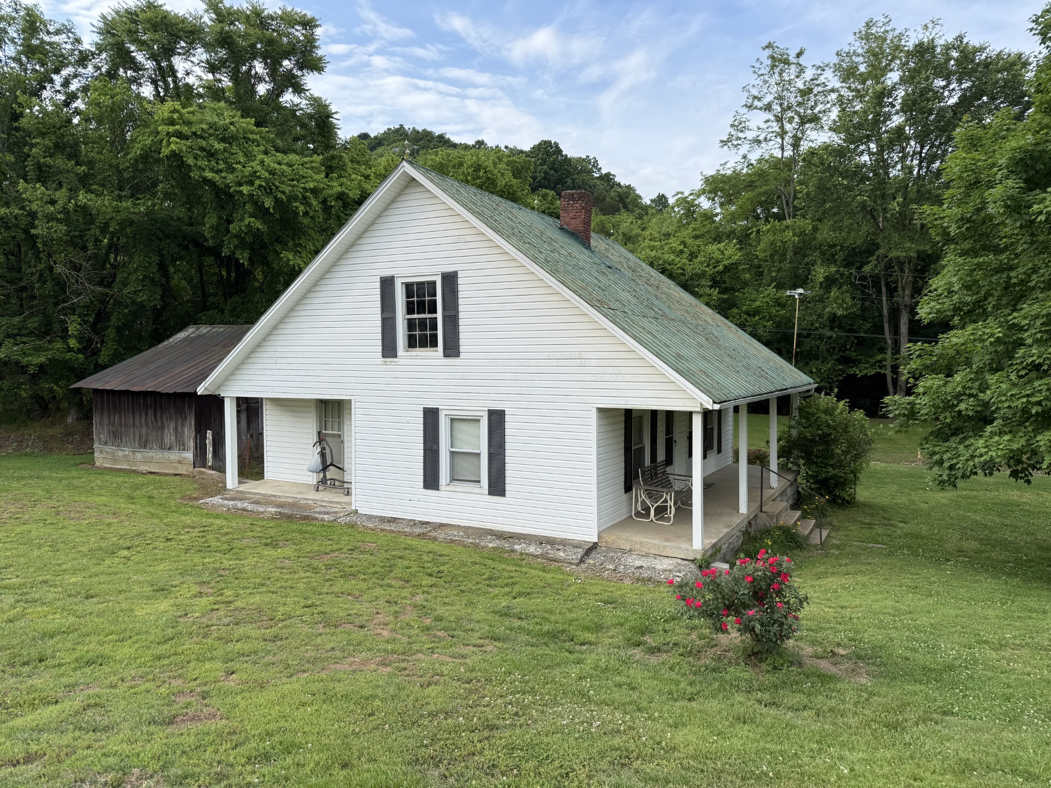 328 Young Branch Road Dixon Springs, TN 37057 - Photo 4 of 30