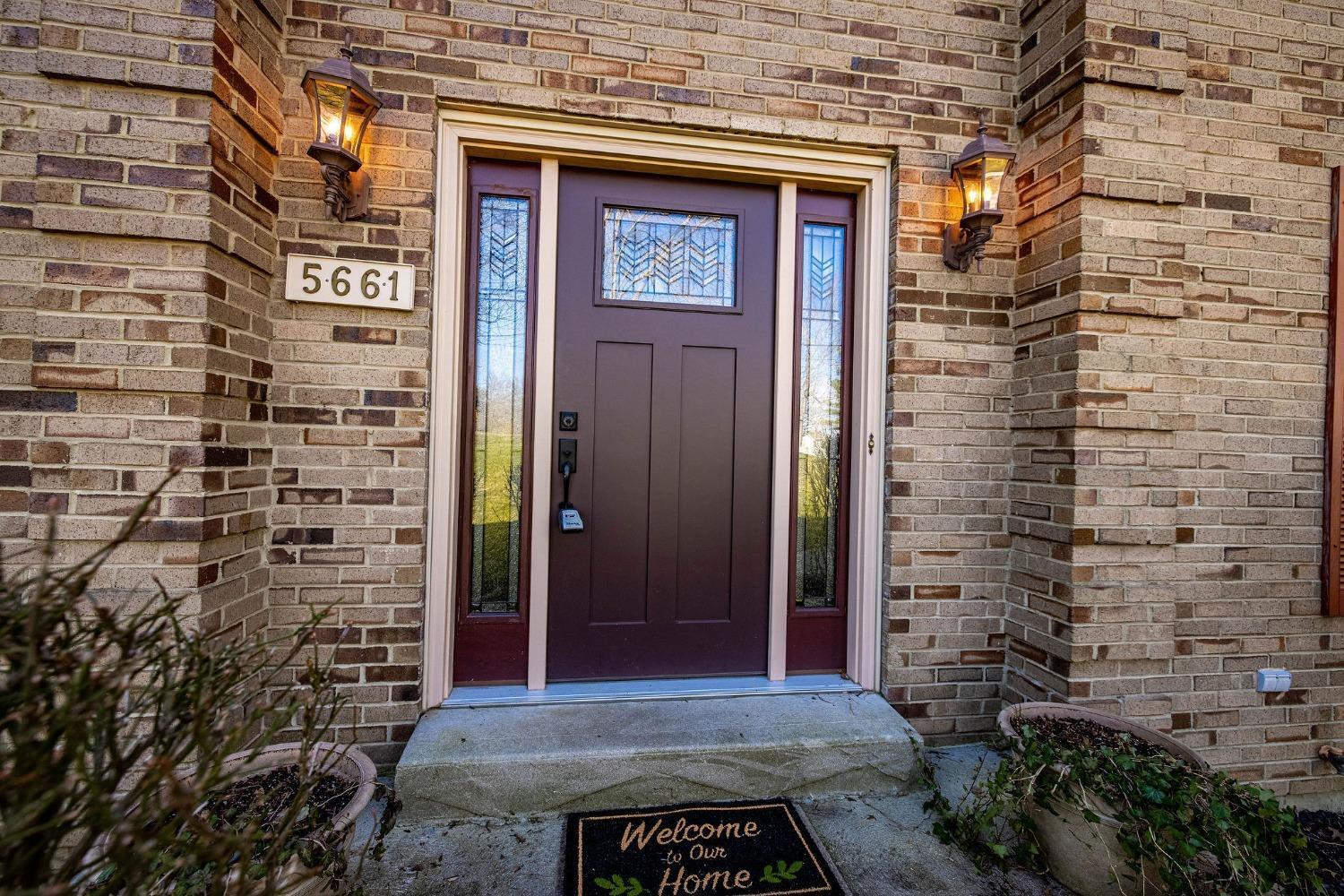 5661 Boomer Road Cincinnati, OH 45247 - Photo 2 of 44