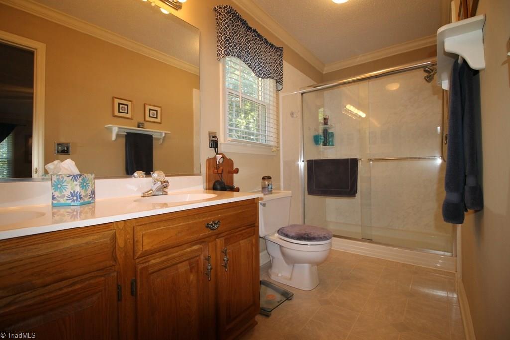 3821 Sandlewood Road High Point, NC 27265 - Photo 16 of 29 Gallery Image 16