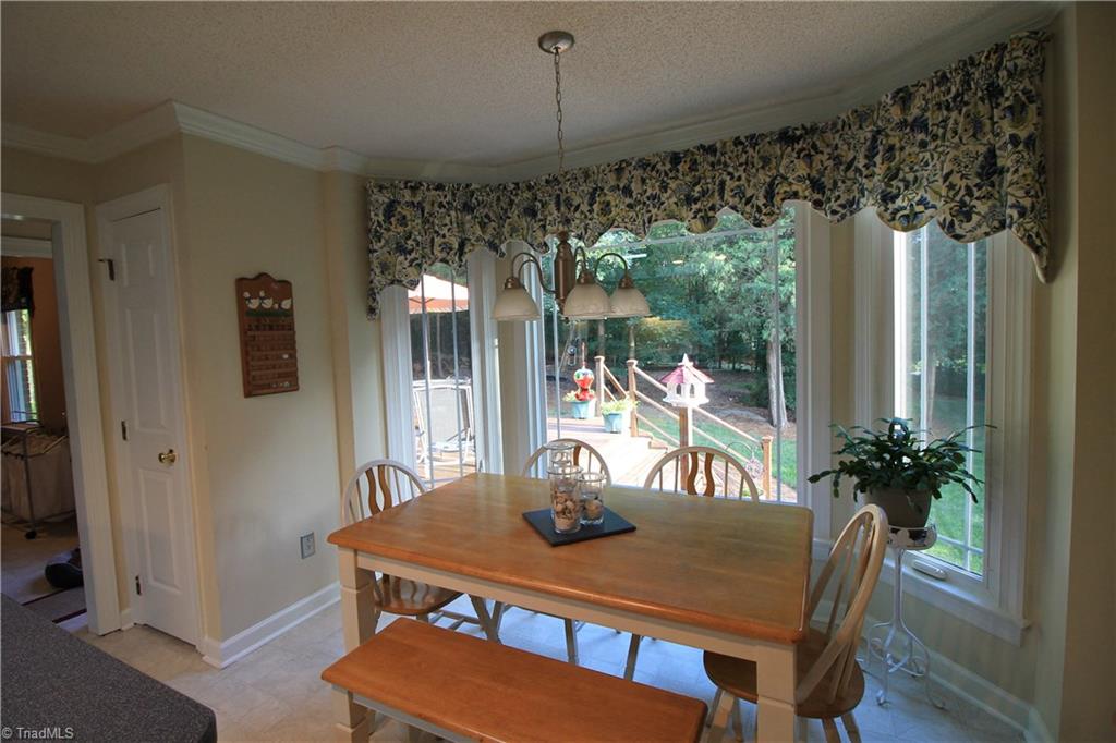 3821 Sandlewood Road High Point, NC 27265 - Photo 10 of 29 Gallery Image 10