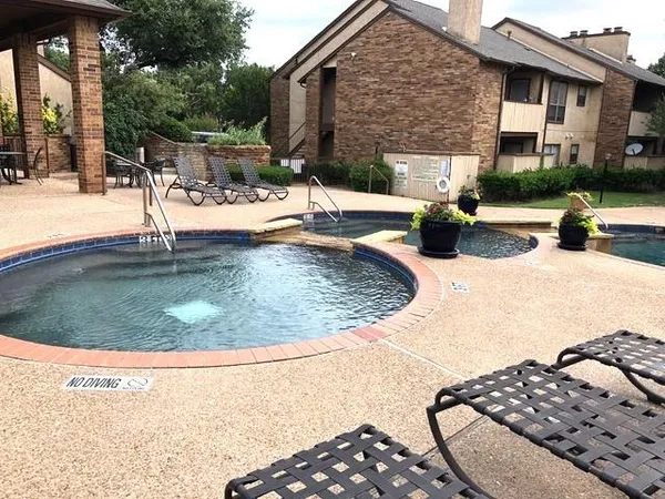 $1,350 | 1109 Calico Lane, Unit 1810, Arlington, TX 76011