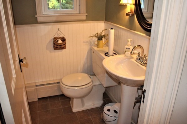 22 Orchard Road Holden, MA 01520 - Photo 29 of 39 Gallery Image 29