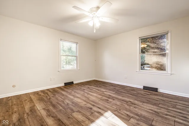 $549,999 | 10726 Lakeview Drive, Carmel, IN 46033