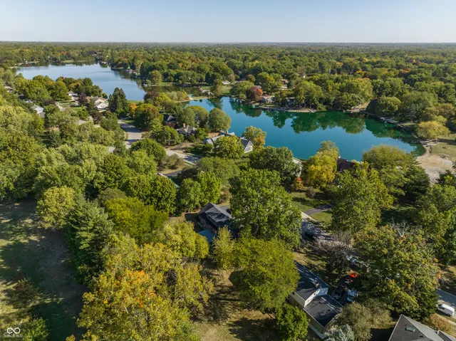 $549,999 | 10726 Lakeview Drive, Carmel, IN 46033