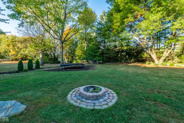 $549,999 | 10726 Lakeview Drive, Carmel, IN 46033