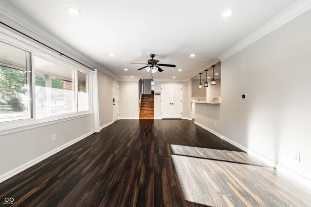 $549,999 | 10726 Lakeview Drive, Carmel, IN 46033