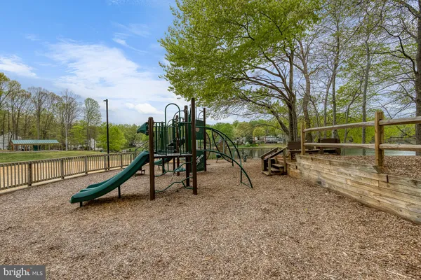 $875,000 | 4925 Breeze Way, Dumfries, VA 22025