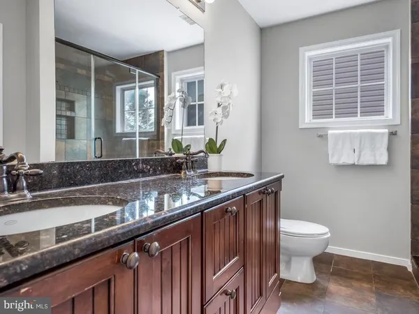 $875,000 | 4925 Breeze Way, Dumfries, VA 22025