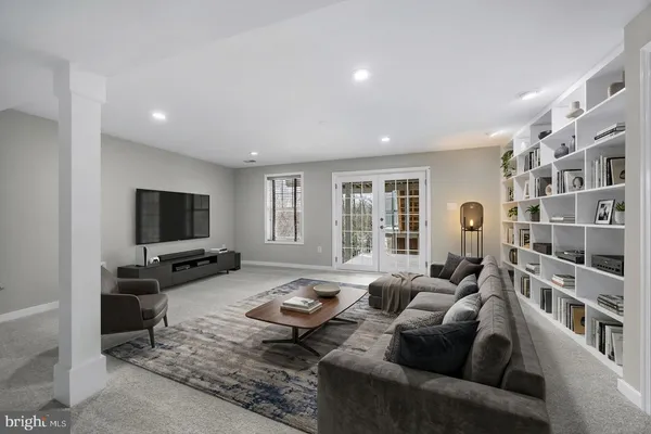 $875,000 | 4925 Breeze Way, Dumfries, VA 22025