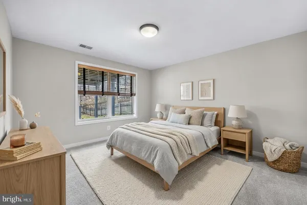 $875,000 | 4925 Breeze Way, Dumfries, VA 22025