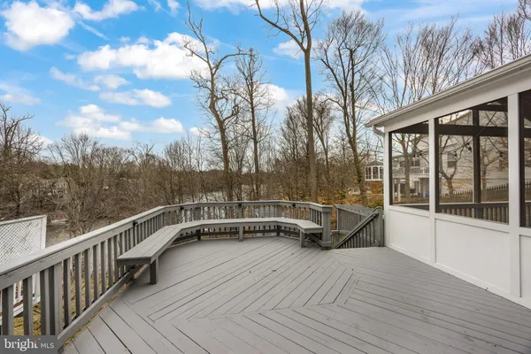 $875,000 | 4925 Breeze Way, Dumfries, VA 22025