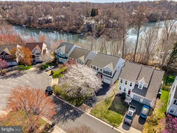$875,000 | 4925 Breeze Way, Dumfries, VA 22025