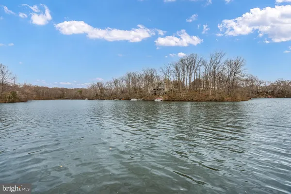 $875,000 | 4925 Breeze Way, Dumfries, VA 22025