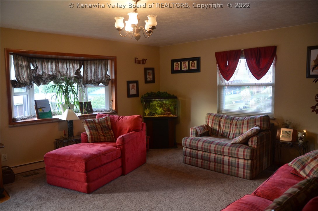 211 Edgewood Circle Ripley, WV 25271 - Photo 3 of 20 Gallery Image 3
