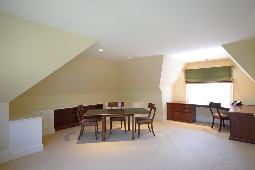 28 Windsor Road Wellesley, MA 02481 - Photo 14 of 18