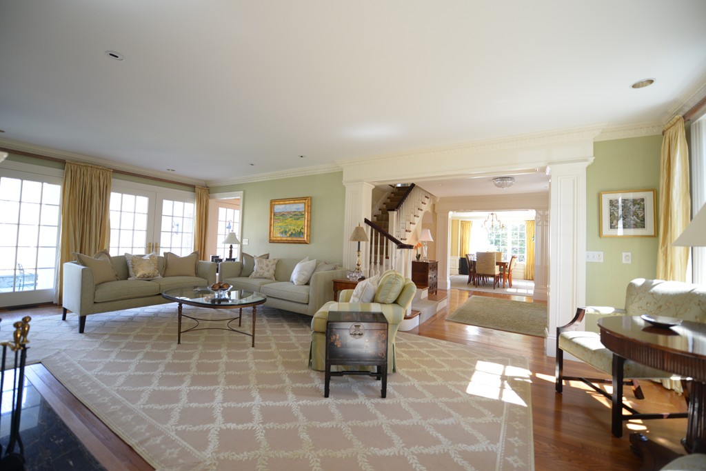 28 Windsor Road Wellesley, MA 02481 - Photo 6 of 18