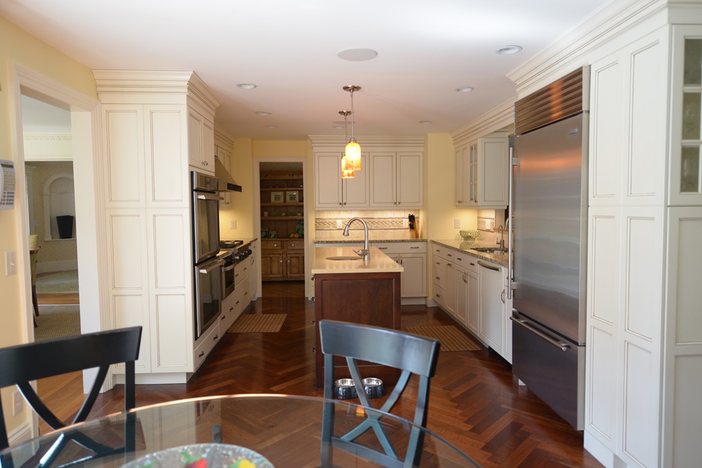 28 Windsor Road Wellesley, MA 02481 - Photo 8 of 18