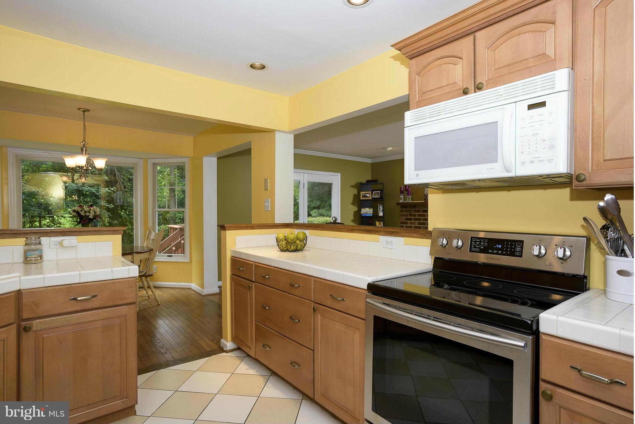 301 Pytchley Run Annapolis, MD 21403 - Photo 11 of 30 Kitchen