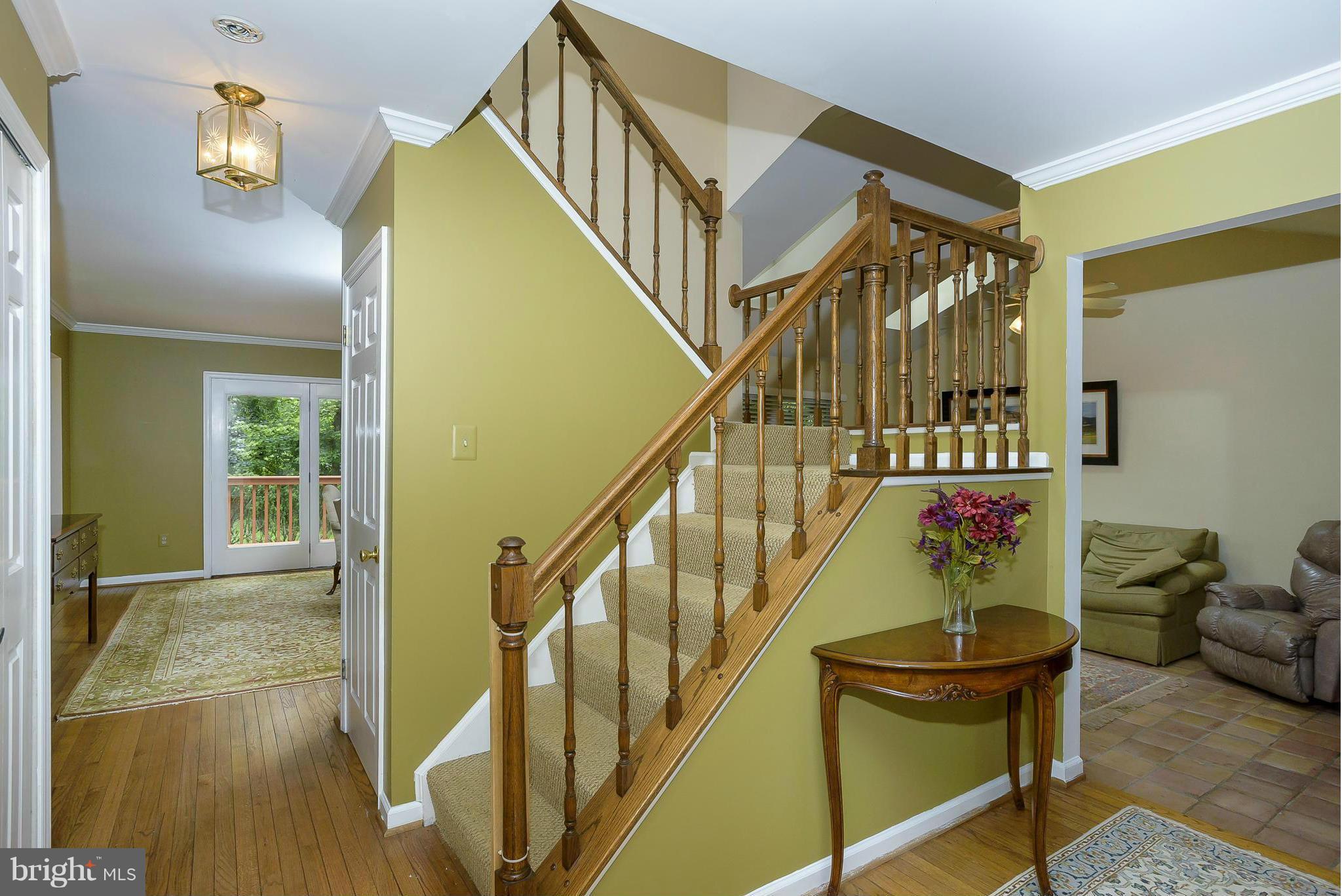 301 Pytchley Run Annapolis, MD 21403 - Photo 3 of 30 Foyer to Living Room