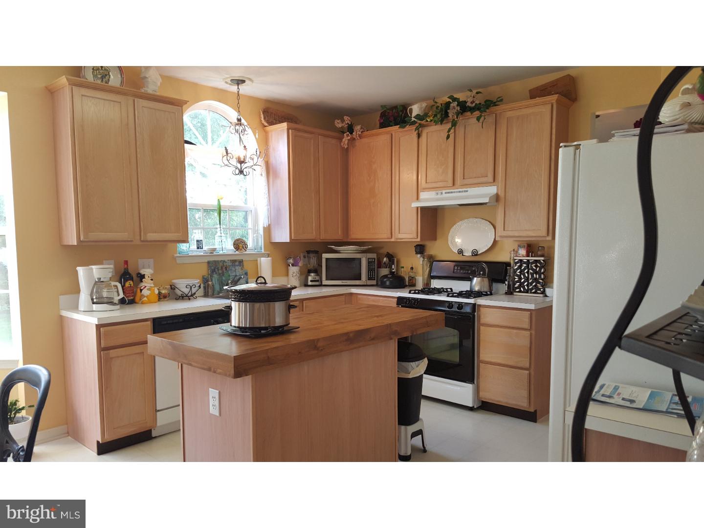 121 Yorktown Road Woolwich Township, NJ 08085 - Photo 10 of 25 Gallery Image 10