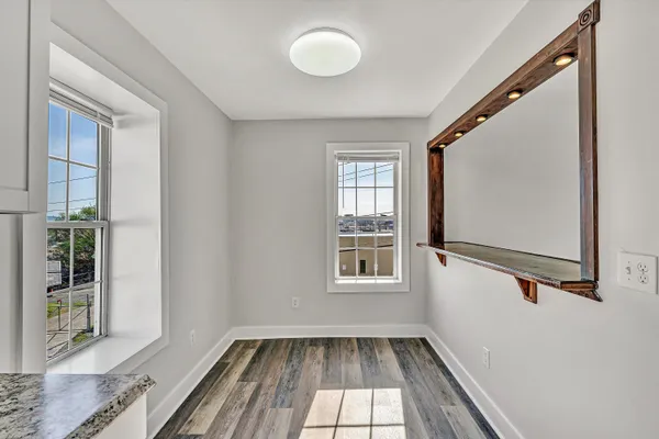 $2,100 | 701 Salem Avenue Southwest, Roanoke, VA 24016