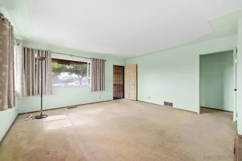 $700,000 | 660 Mills Street, Escondido, CA 92027
