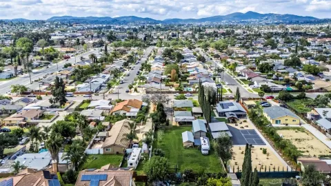 $700,000 | 660 Mills Street, Escondido, CA 92027