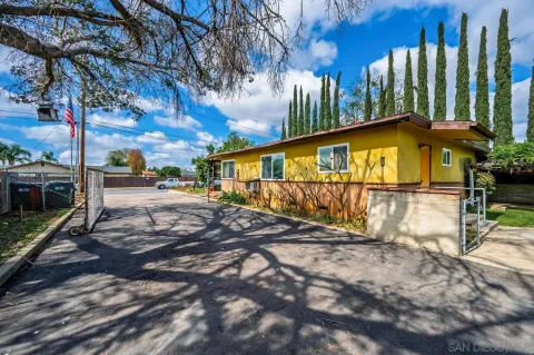 $700,000 | 660 Mills Street, Escondido, CA 92027
