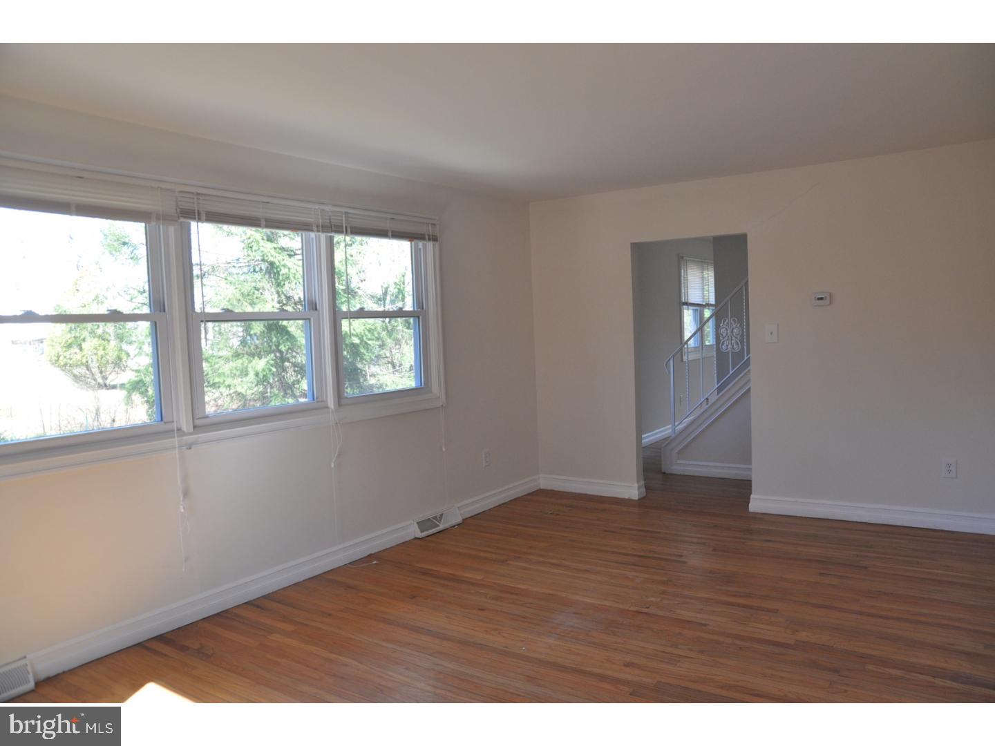 1031 Tuckerton Road Evesham, NJ 08053 - Photo 9 of 23 Living Room