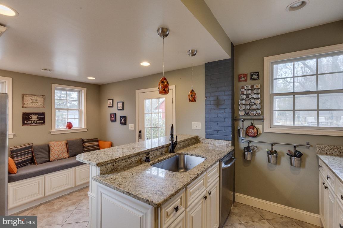 4117 Jones Bridge Road Chevy Chase, MD 20815 - Photo 6 of 29 Kitchen