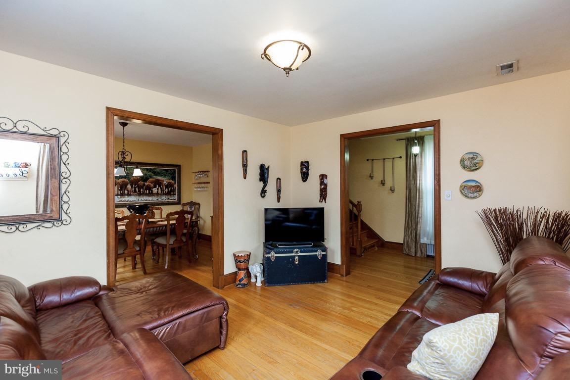 4117 Jones Bridge Road Chevy Chase, MD 20815 - Photo 10 of 29 Family Room