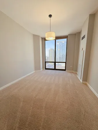 $529,000 | 1335 South Prairie Avenue, Unit 1707, Chicago, IL 60605