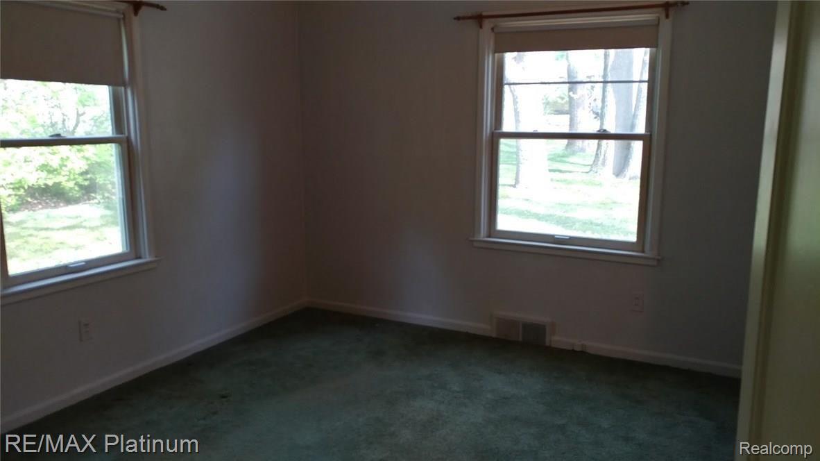 3615 Elizabeth Road Ann Arbor, MI 48103 - Photo 7 of 24 Elizabeth Entry Bedroom 3.jpg