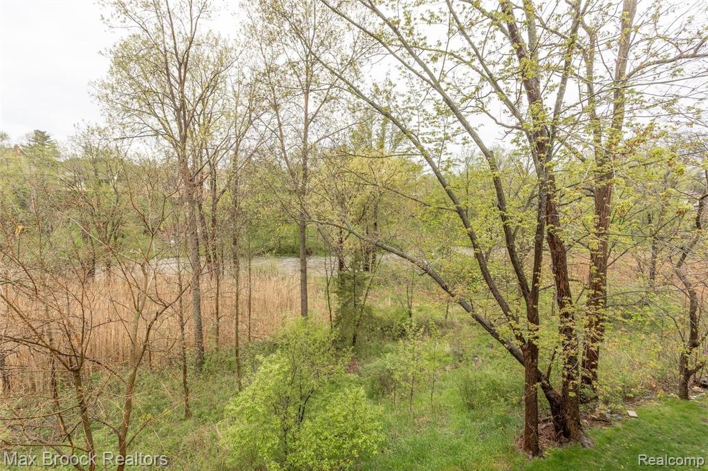 1695 Riverside Drive, Unit 12 Rochester Hills, MI 48309 - Photo 25 of 29