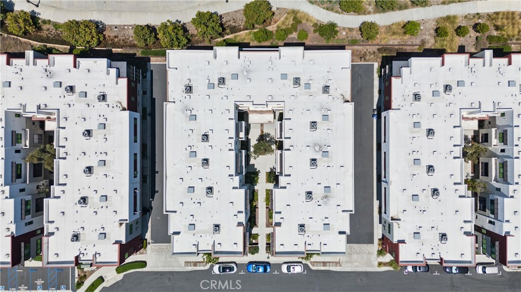 303 Lodestar Tustin, CA 92782 - Photo 36 of 37