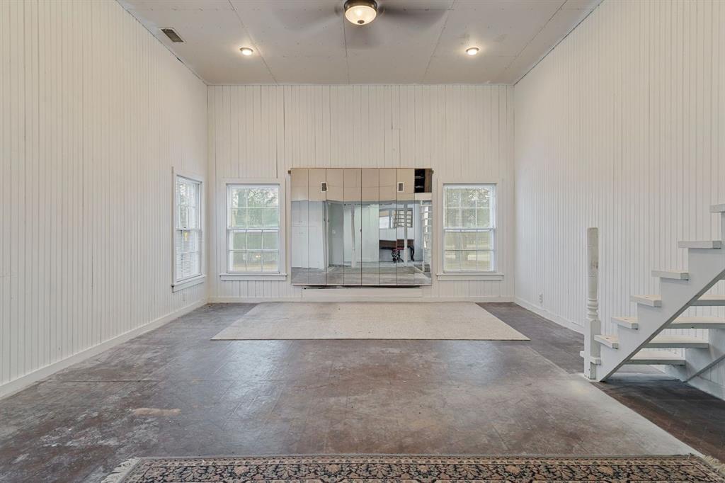 4120 Interstate 30 Campbell, TX 75422 - Photo 5 of 37 Added area for game room or to be renovated into huge master or whatever you wish!