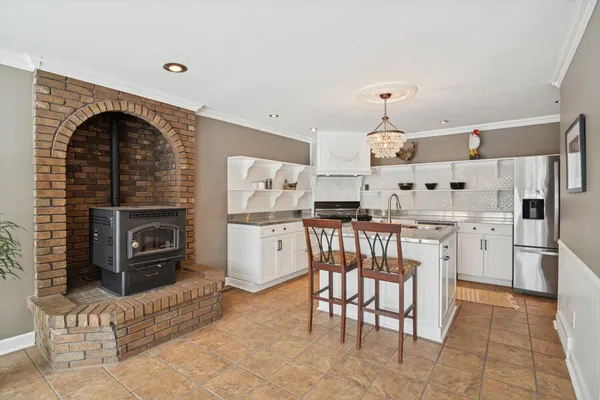 $905,000 | 17490 G-Drive North, Marshall, MI 49068