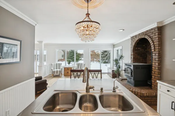 $905,000 | 17490 G-Drive North, Marshall, MI 49068