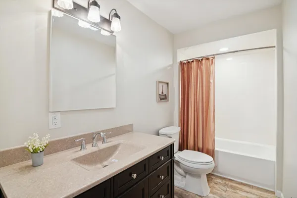 $905,000 | 17490 G-Drive North, Marshall, MI 49068