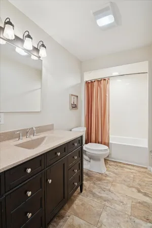 $905,000 | 17490 G-Drive North, Marshall, MI 49068