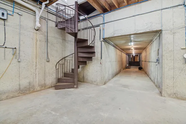 $905,000 | 17490 G-Drive North, Marshall, MI 49068