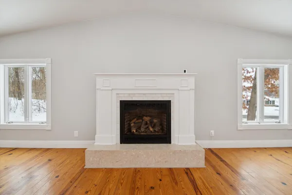 $905,000 | 17490 G-Drive North, Marshall, MI 49068