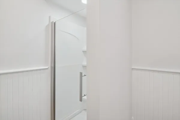 $905,000 | 17490 G-Drive North, Marshall, MI 49068